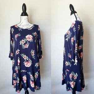 Navy Floral 3/4 Sleeve Dress, Size M